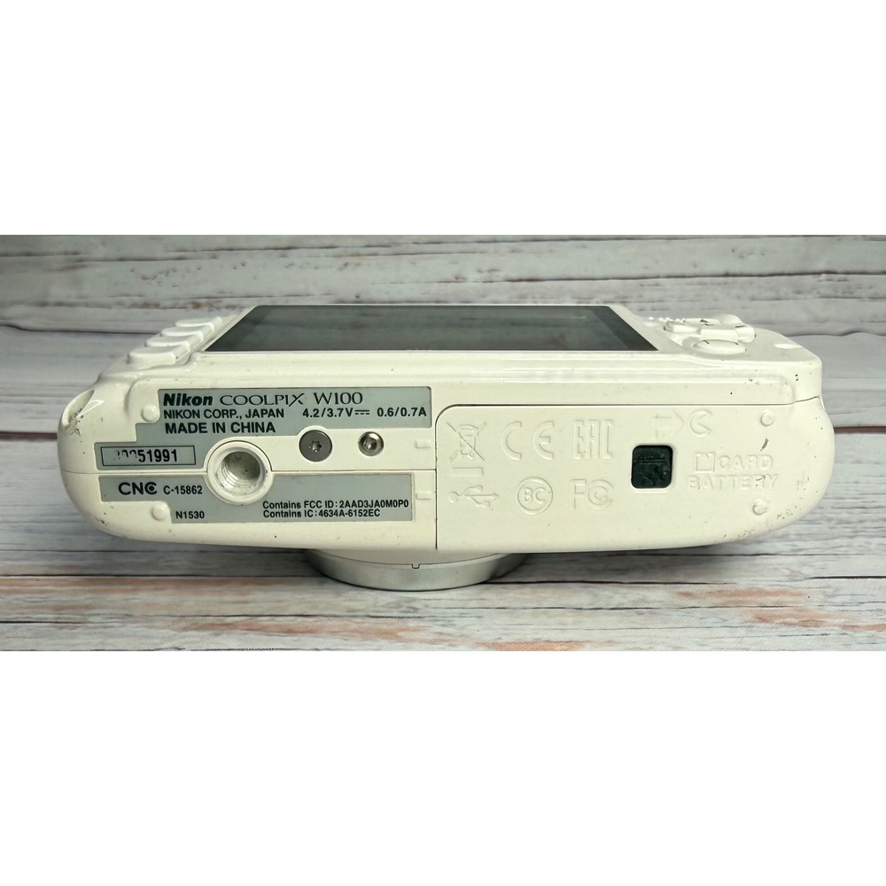 Nikon Coolpix W100 Waterproof Digital Camera White Bundle 13.2MP WiFi Bluetooth - Picture 8 of 9